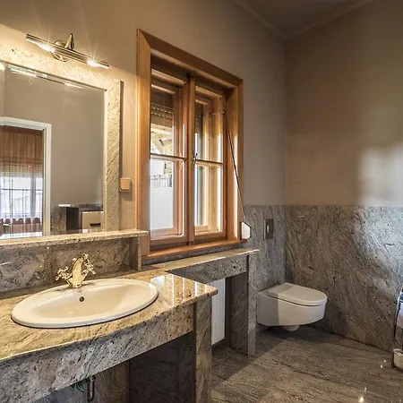 Malom Luxury Villa *