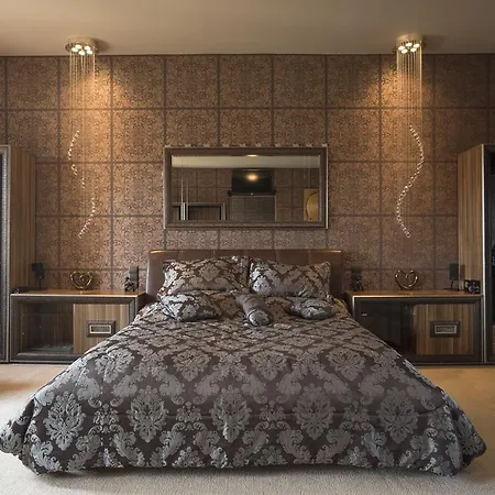Malom Luxury Vilă *