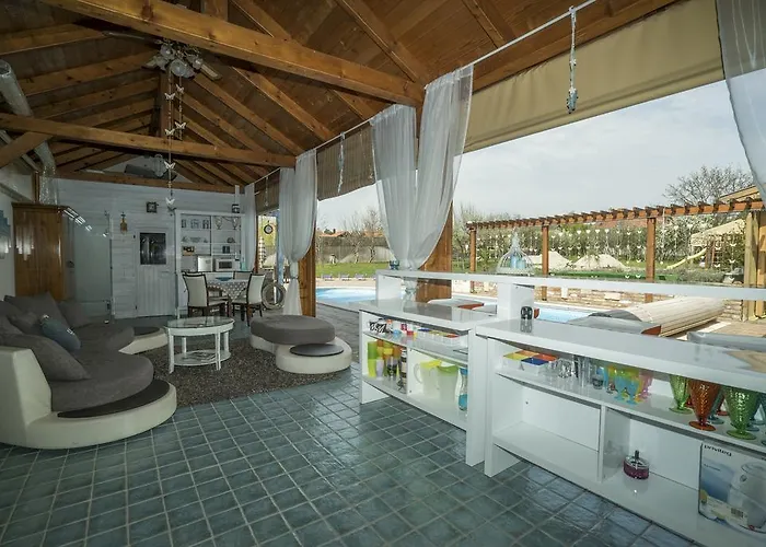 וילה Malom Luxury *