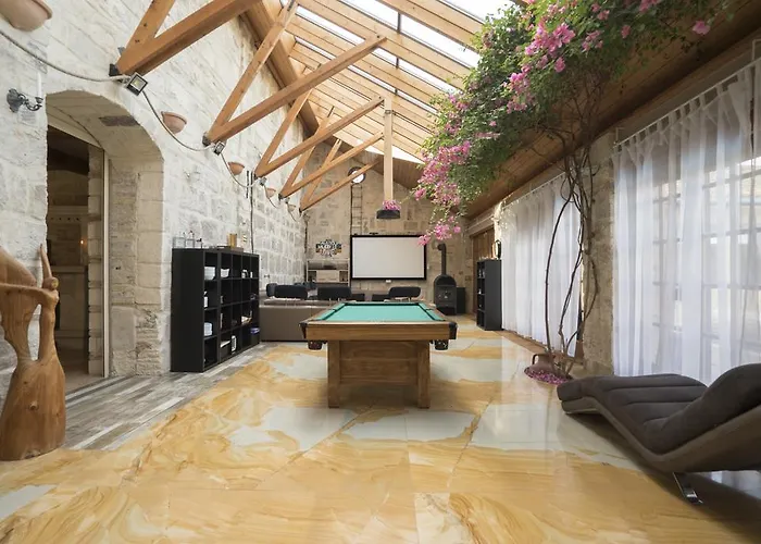 וילה Malom Luxury *