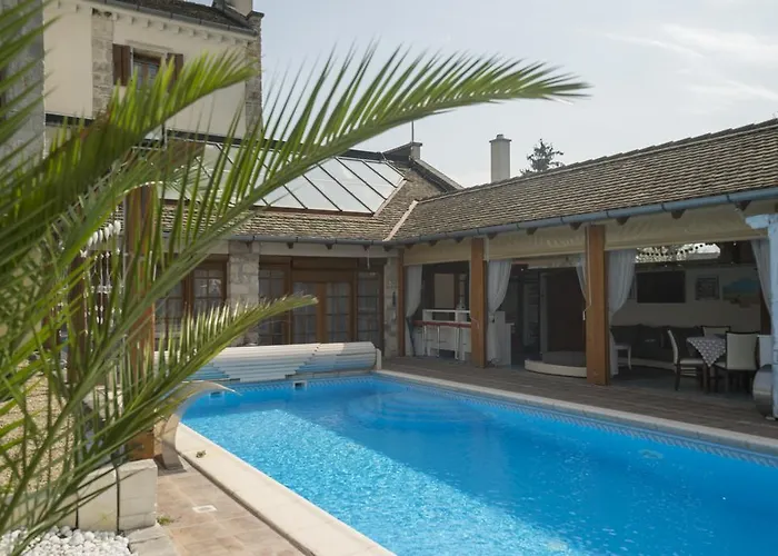 Malom Luxury וילה *