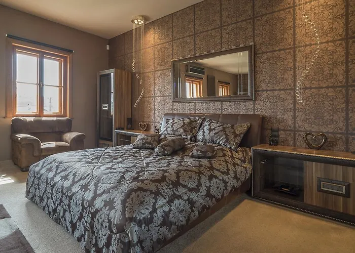 וילה Malom Luxury